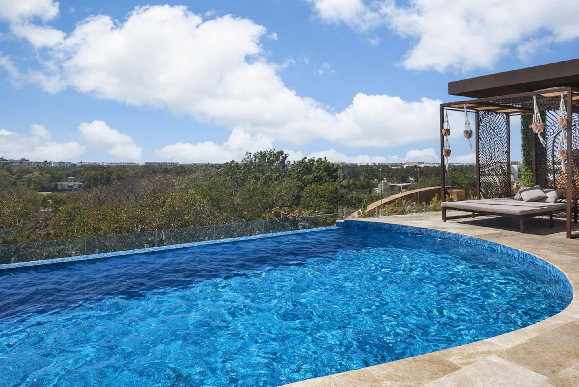 Menesse Penthouse Private Pool Holiday home *